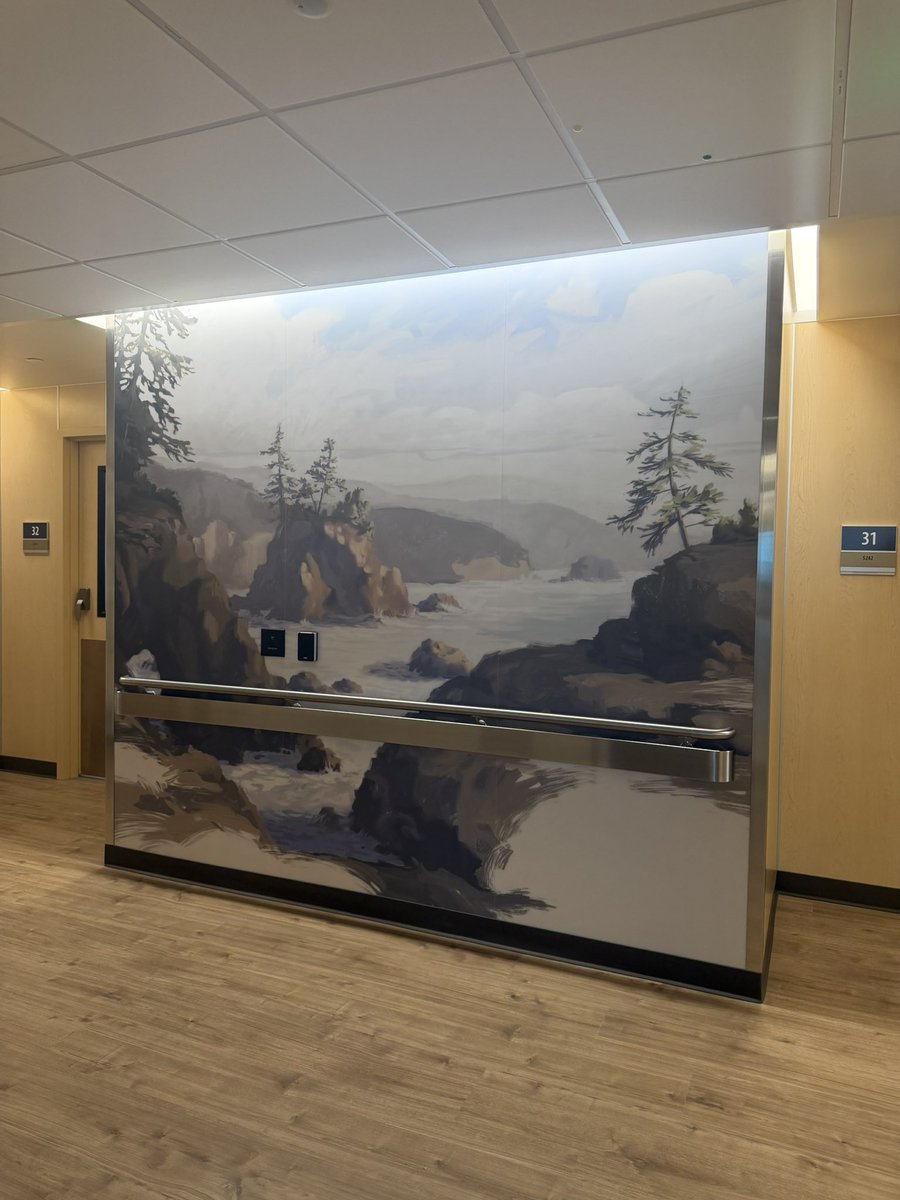 FlavioRochaMD's tweet image. Happy to join the executive leadership of
Columbia Memorial Hospital in Astoria on 
their tour of the Vista Pavilion opening in April 
for our shared @OHSUKnight 🦀 cancer inpts.

We anticipate this facility will help us take 
care of Oregonians from the Coast in #PDX