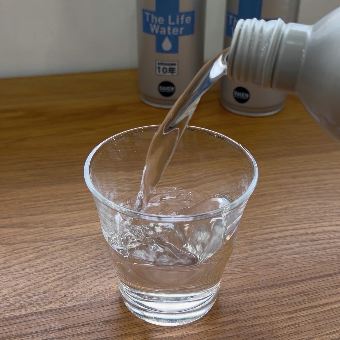 最長10年保管可能な、『災害用備蓄飲料水』。
ペットボトルに比べて軽量のため、いざというときの持ち出しにも便利です。

muji.com/jp/ja/store/cm…
