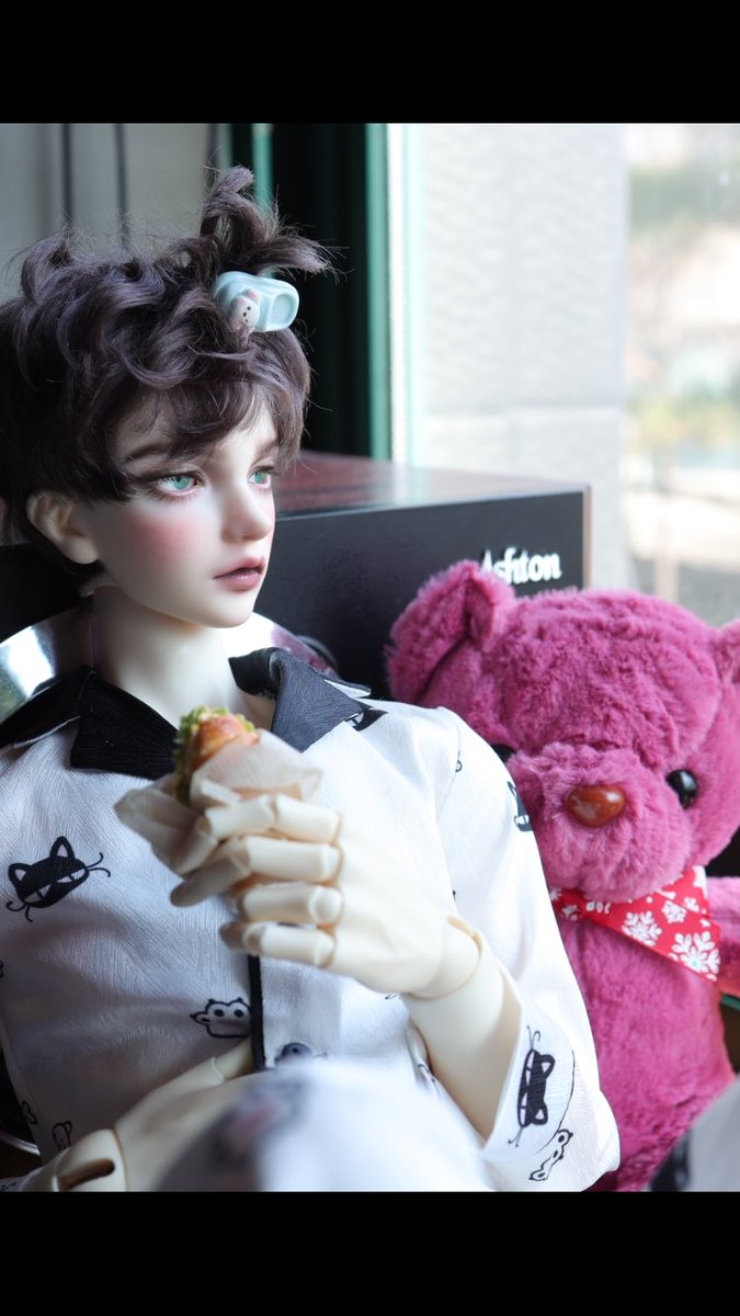 로셀렌 tweet media