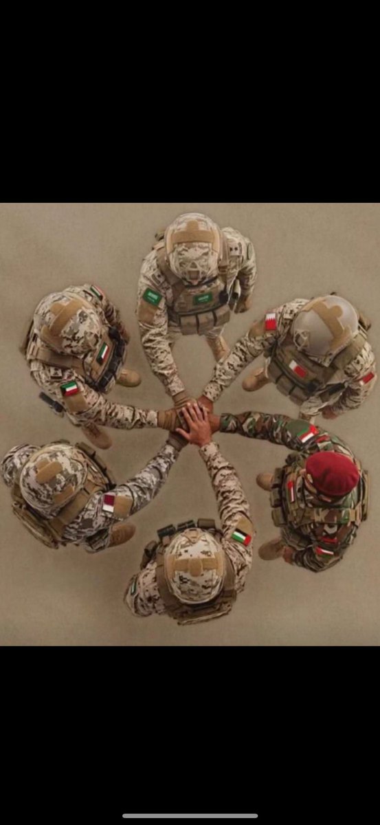aAty11223344's tweet photo. @dal00l86 ما��نا الا بعض 🥺🥺 https://t.co/riPbPrQbzJ