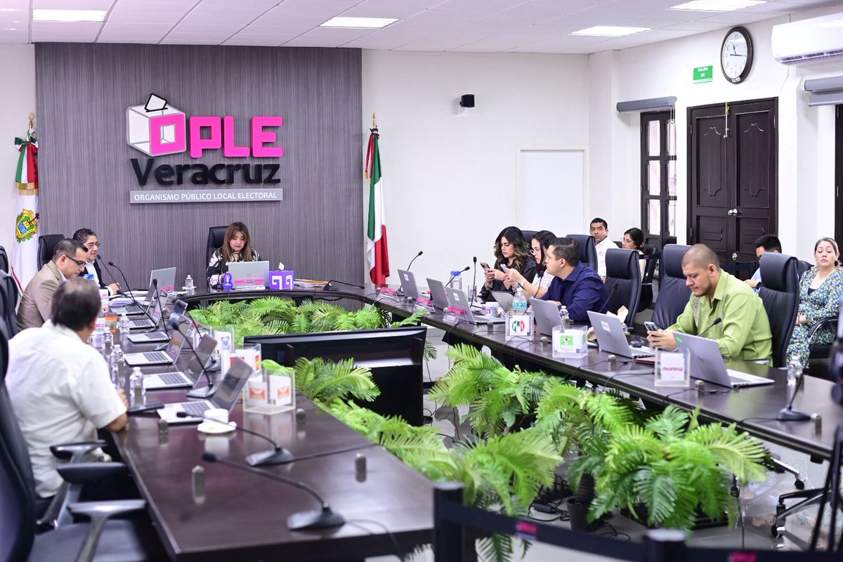 CapitalIVer's tweet image. #OPLE aprobó convocatoria del #debate para las candidaturas a la #alcaldía de #Tamiahua 

capitalinformativo.com/ople-aprobo-co…

@ople_Ver