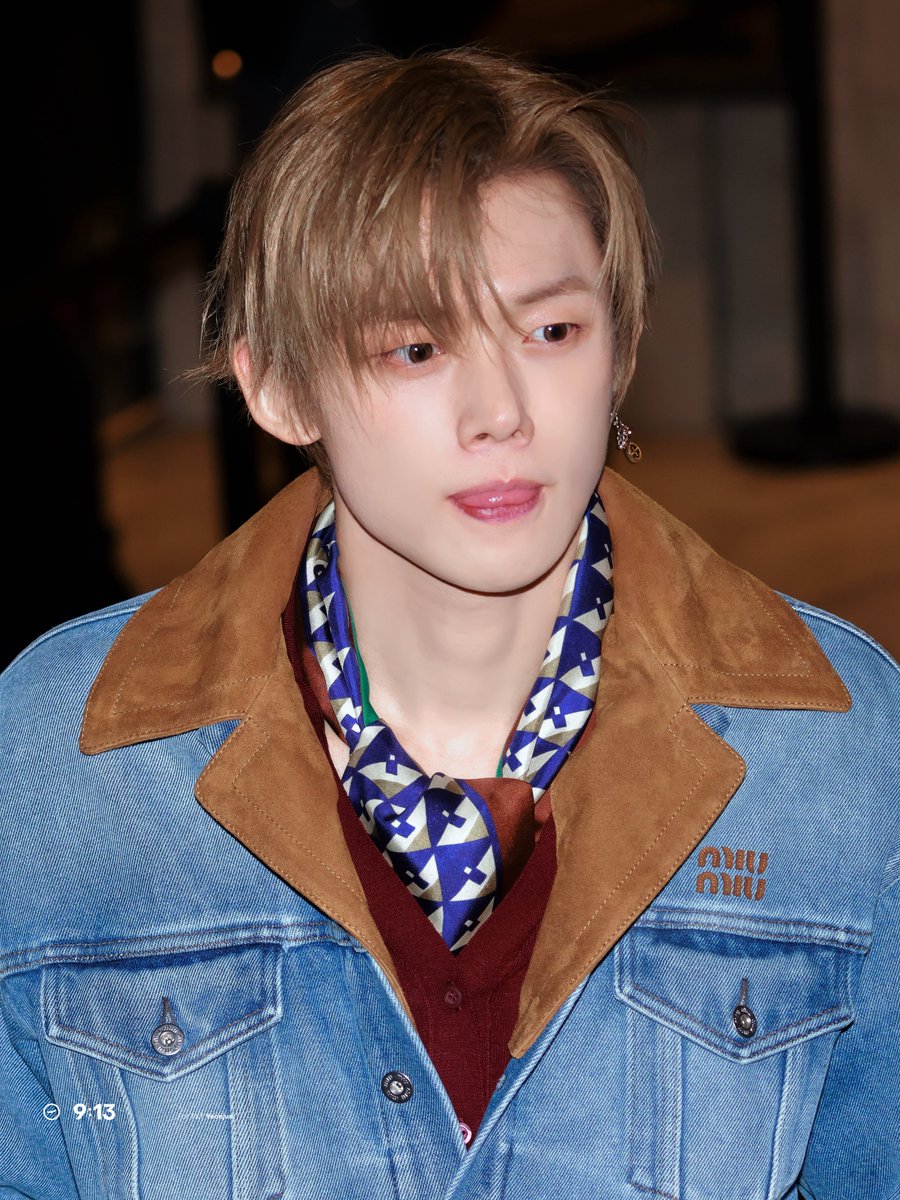 𝟗:𝟏𝟑 tweet media