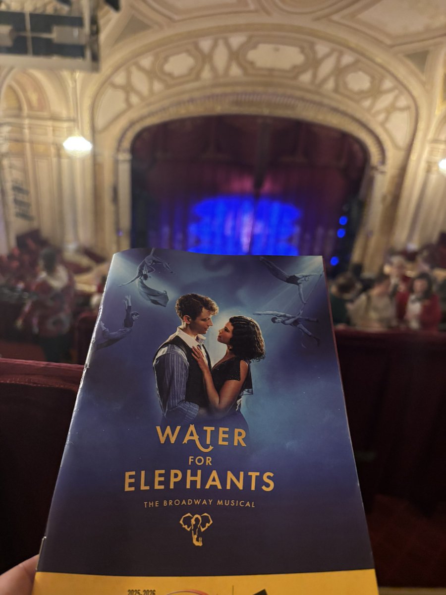iteach4thohio's tweet photo. Continuing on the Broadway Series tonight…maybe…30 minutes after starting time and the curtain still is not up! 😬 https://t.co/QZKCqTH925