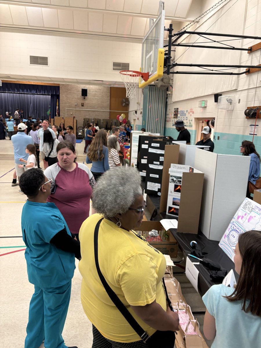 Broadneck ES tweet media