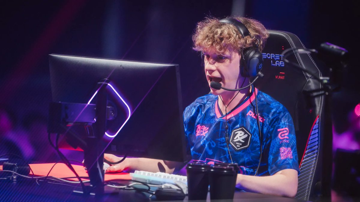 Esports_stories's tweet image. 【Pick Up MVP Player】ハイセンシだからこそ？いいえ、こだわり。something選手がTKLキーボードを好む意外な理由。— PRX something選手のデバイス・設定・セットアップ（3月11日）
👉e-sportsgg.com/News/_plOnDr2

 #VALORANT #VCT #VALORANTMasters  #ESGG