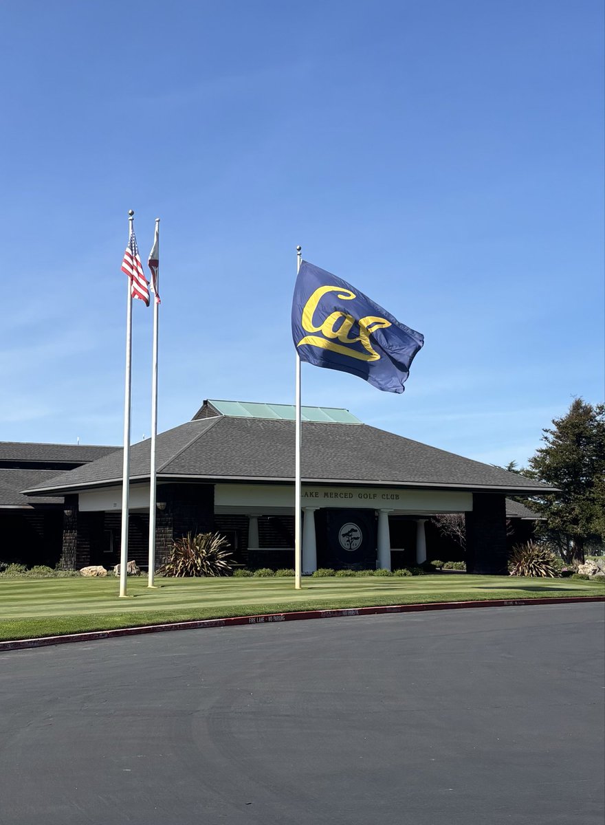 NBillyMiller's tweet photo. Beautiful day spent at Lake Merced Golf Club watching @CalMensGolf at the inaugural Desimone Tournament #GoBears 🐻 https://t.co/8xKe9evjyG