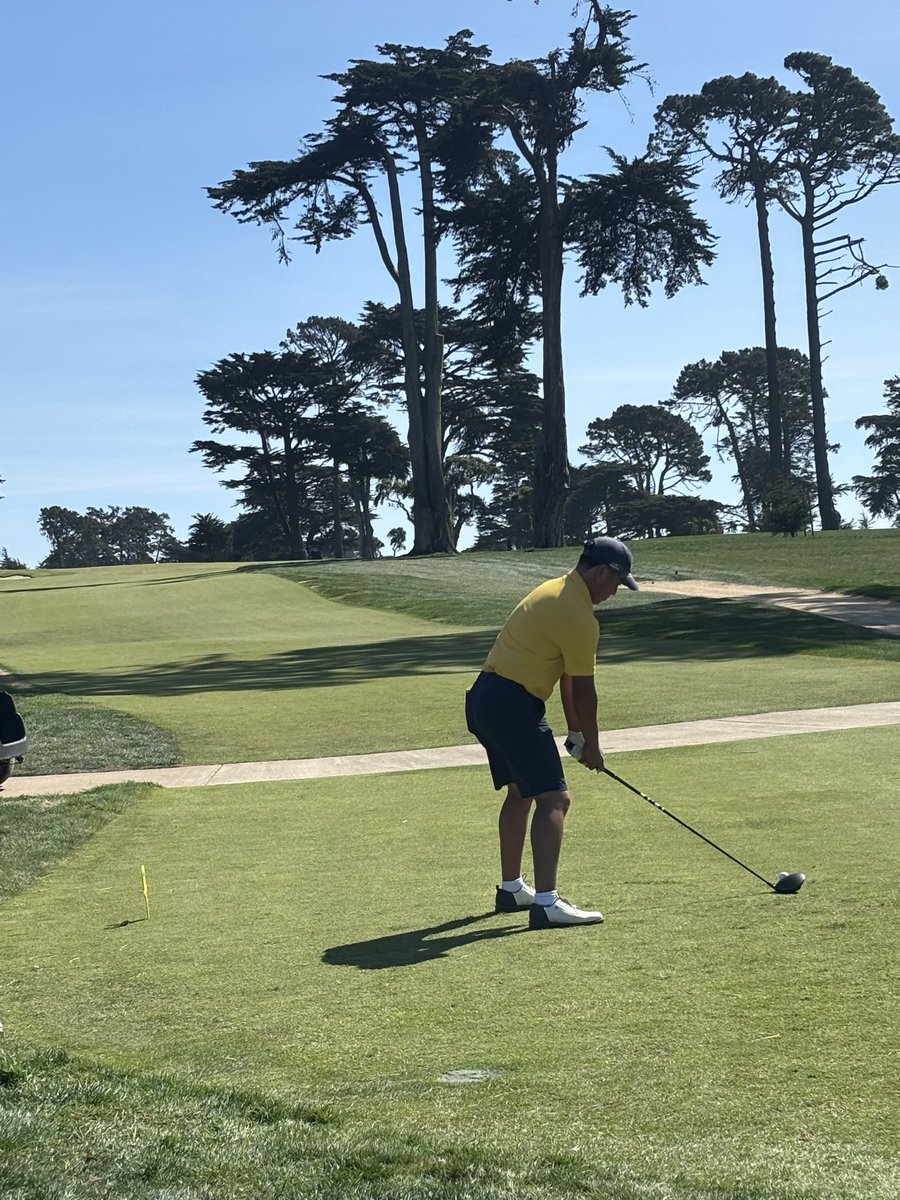 NBillyMiller's tweet photo. Beautiful day spent at Lake Merced Golf Club watching @CalMensGolf at the inaugural Desimone Tournament #GoBears 🐻 https://t.co/8xKe9evjyG