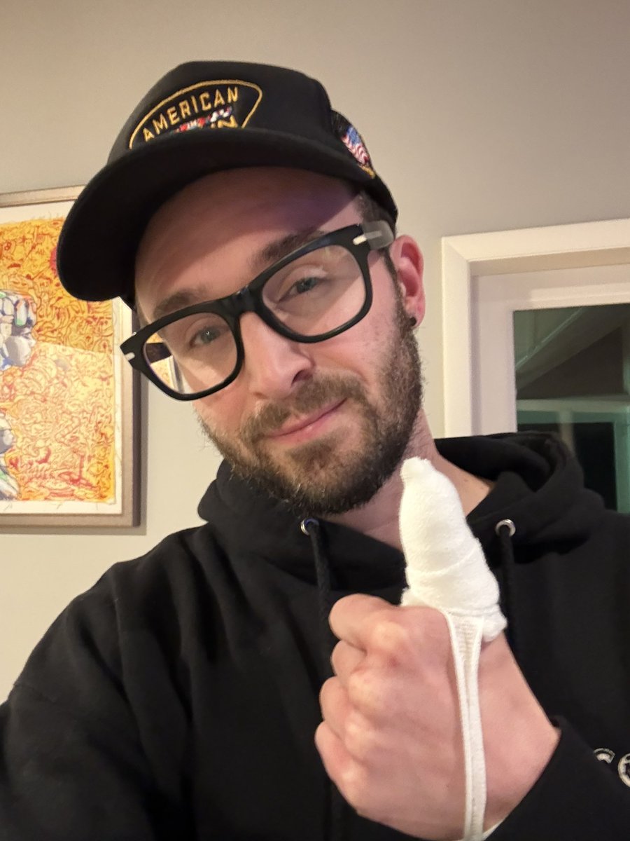 Chris Webby tweet media