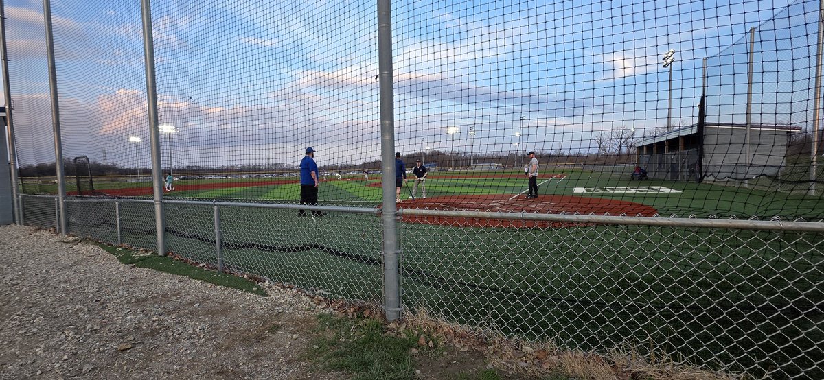 KoltenBrown2030's tweet photo. First outdoor practice of the year. It feels great to get outside. Looking forward to getting the season started in a couple weeks.
#P413 #ActionSportsCenter https://t.co/QinxS173HZ
