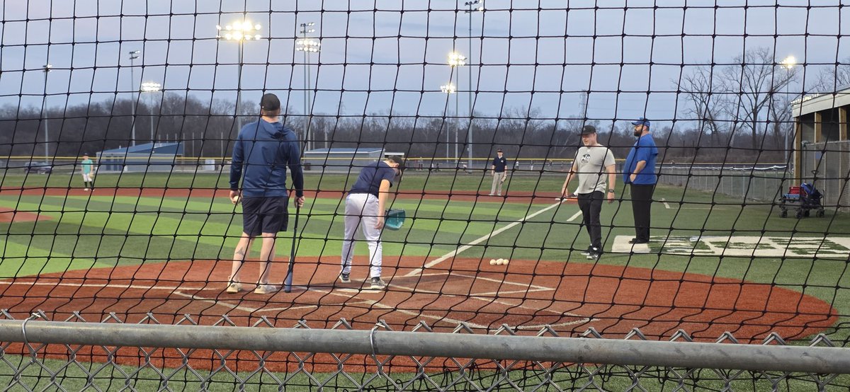 KoltenBrown2030's tweet photo. First outdoor practice of the year. It feels great to get outside. Looking forward to getting the season started in a couple weeks.
#P413 #ActionSportsCenter https://t.co/QinxS173HZ