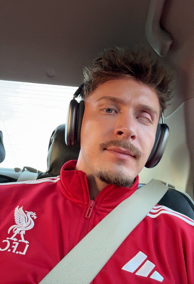 jacob thinks 💫 tweet media