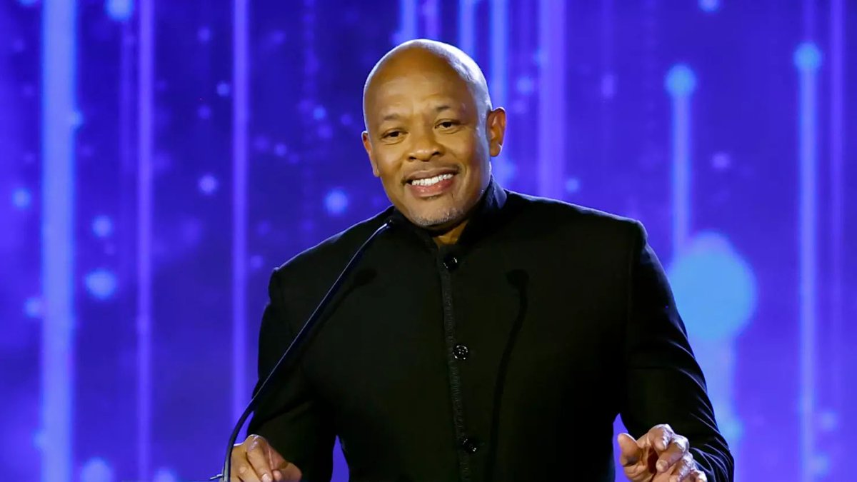 DailyLoud's tweet photo. Dr. Dre is officially a billionaire, according to Forbes 🎉💰 https://t.co/alEdrQfUVa