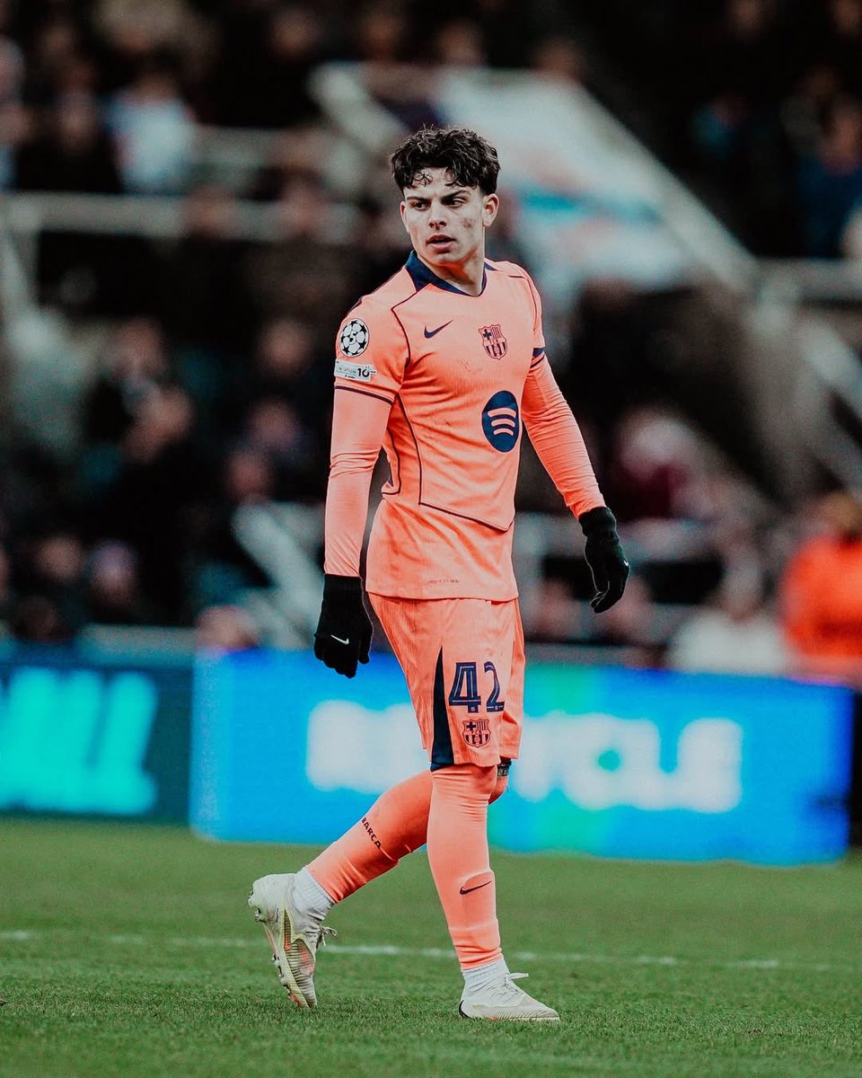 FCB World tweet media