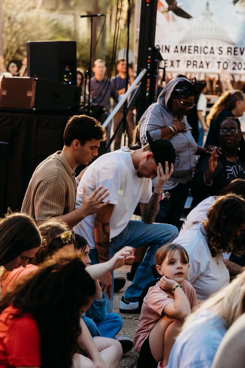 Sean Feucht tweet media