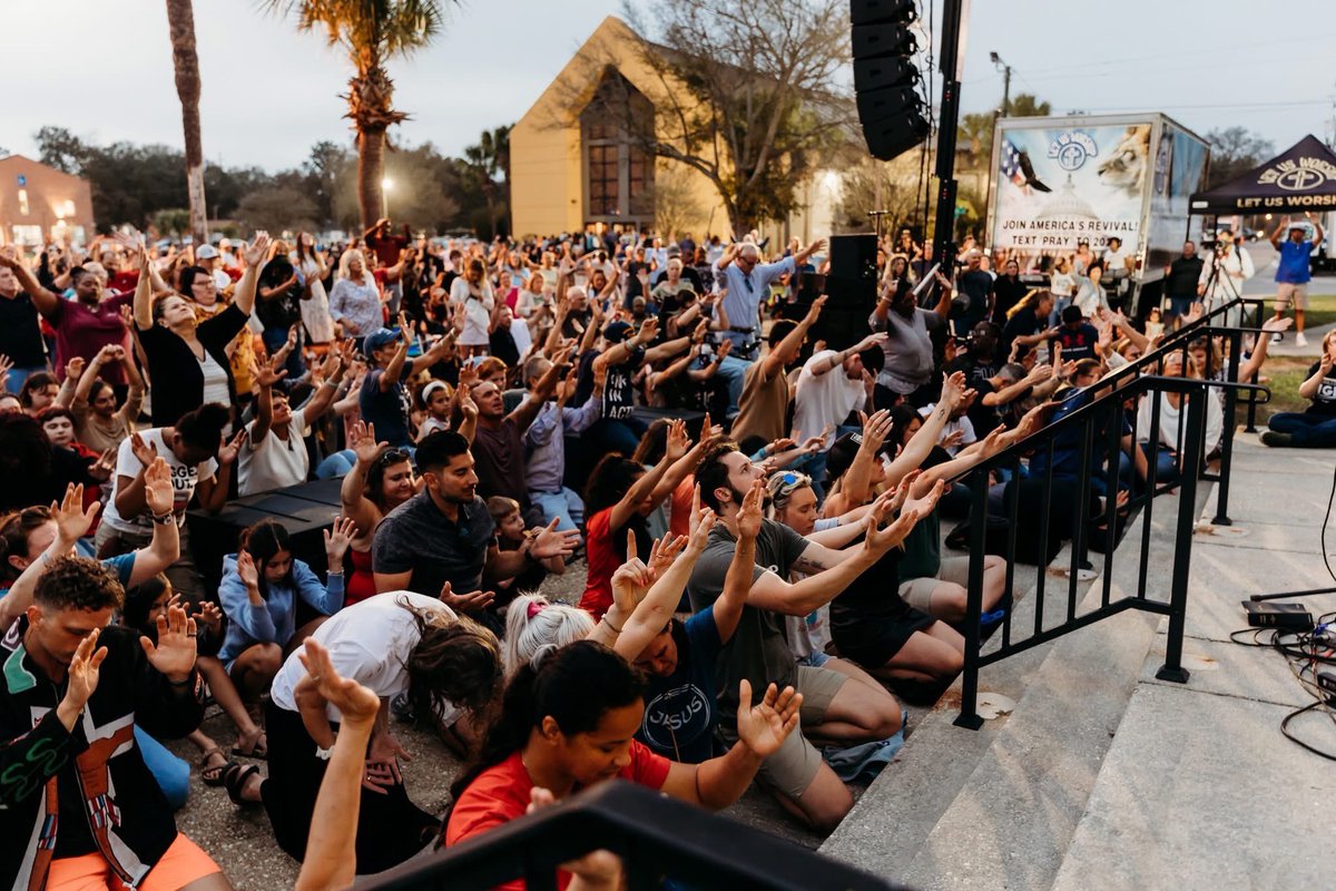 Sean Feucht tweet media