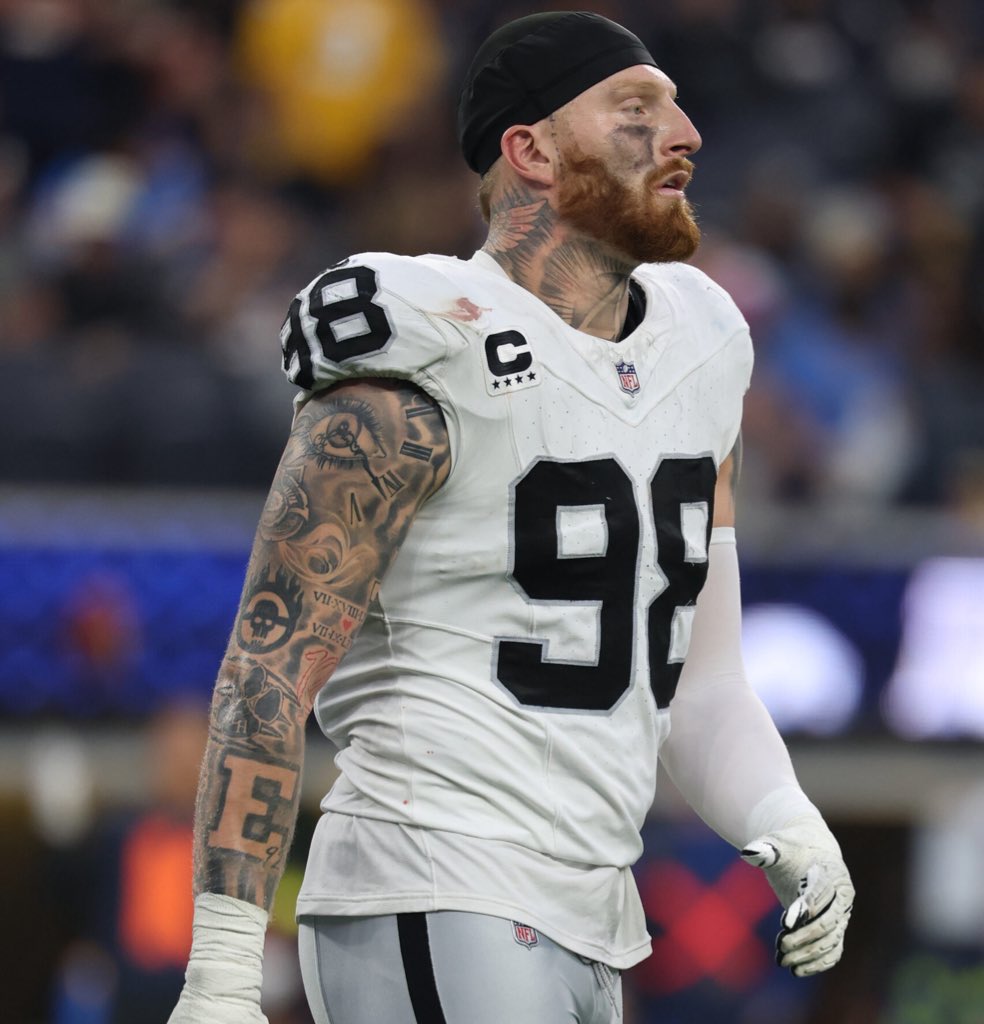 Bussin' With The Boys tweet media