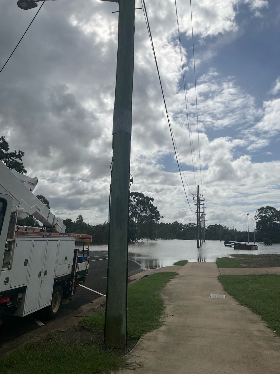 Ergon Energy Network tweet media