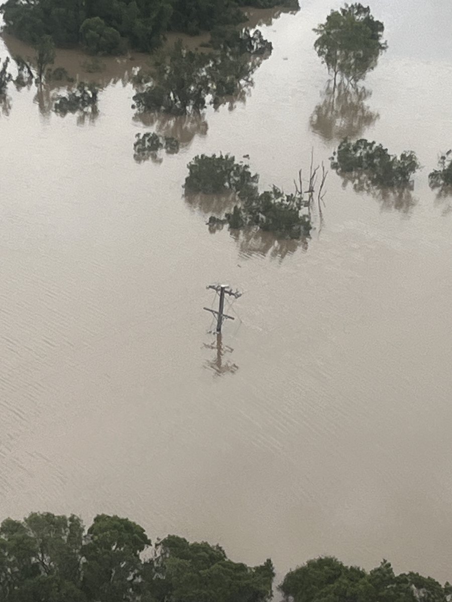 Ergon Energy Network tweet media