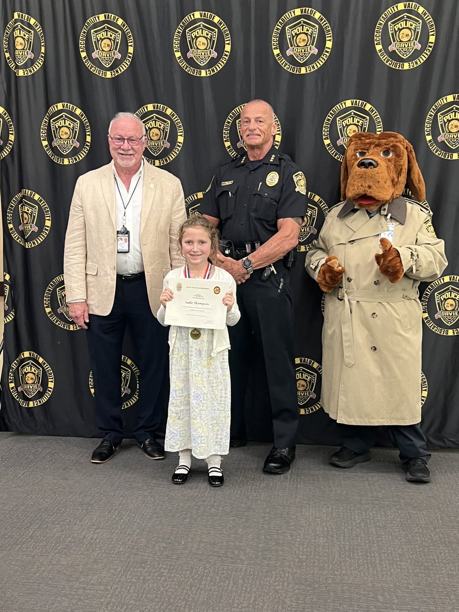 Dr. Stephanie Reyes tweet media