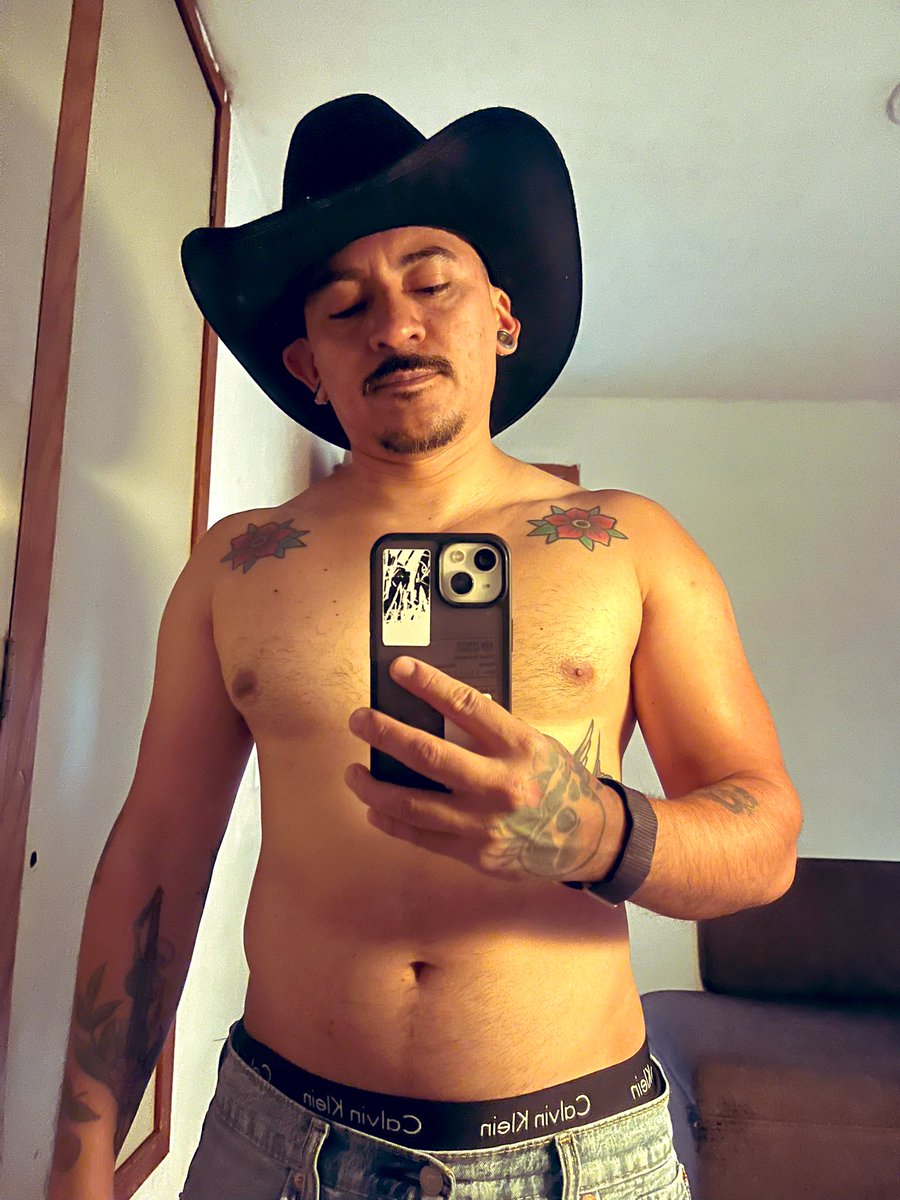 manevr27's tweet photo. Nueva era vaquera 🤠 https://t.co/hRlJGFiClb