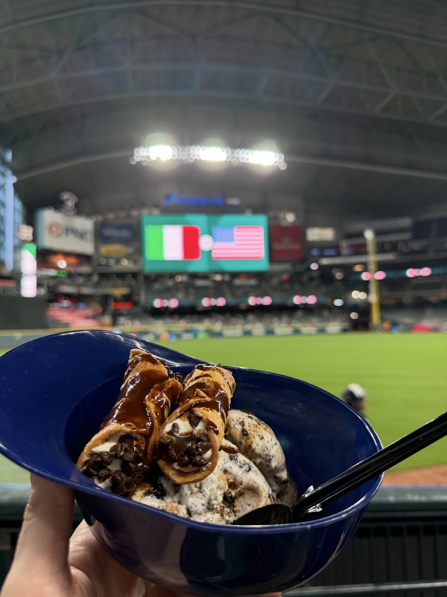 Ryan Reynolds tweet media