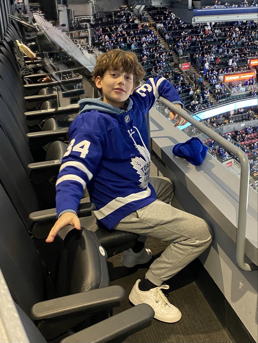 dannystoits's tweet photo. @TheFordFANatic Would love to take my nephew @Stoits @MapleLeafs haven’t lost with him in the building 🍀 #FordFanPower #LeafsForever https://t.co/6mn17mPFOz