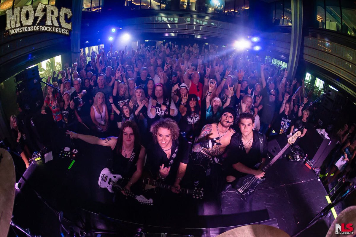 SistersDoll's tweet photo. This time last year we played 3 shows aboard the @MonstersCruise! 🇺🇸 What a ride. 🤘

We’ll miss you this year, Monsters… but something tells us we’ll be back real soon. 🚢💥

#MonstersOfRock #Cruise #SistersDoll #DollArmy https://t.co/WyP16ZyY4H