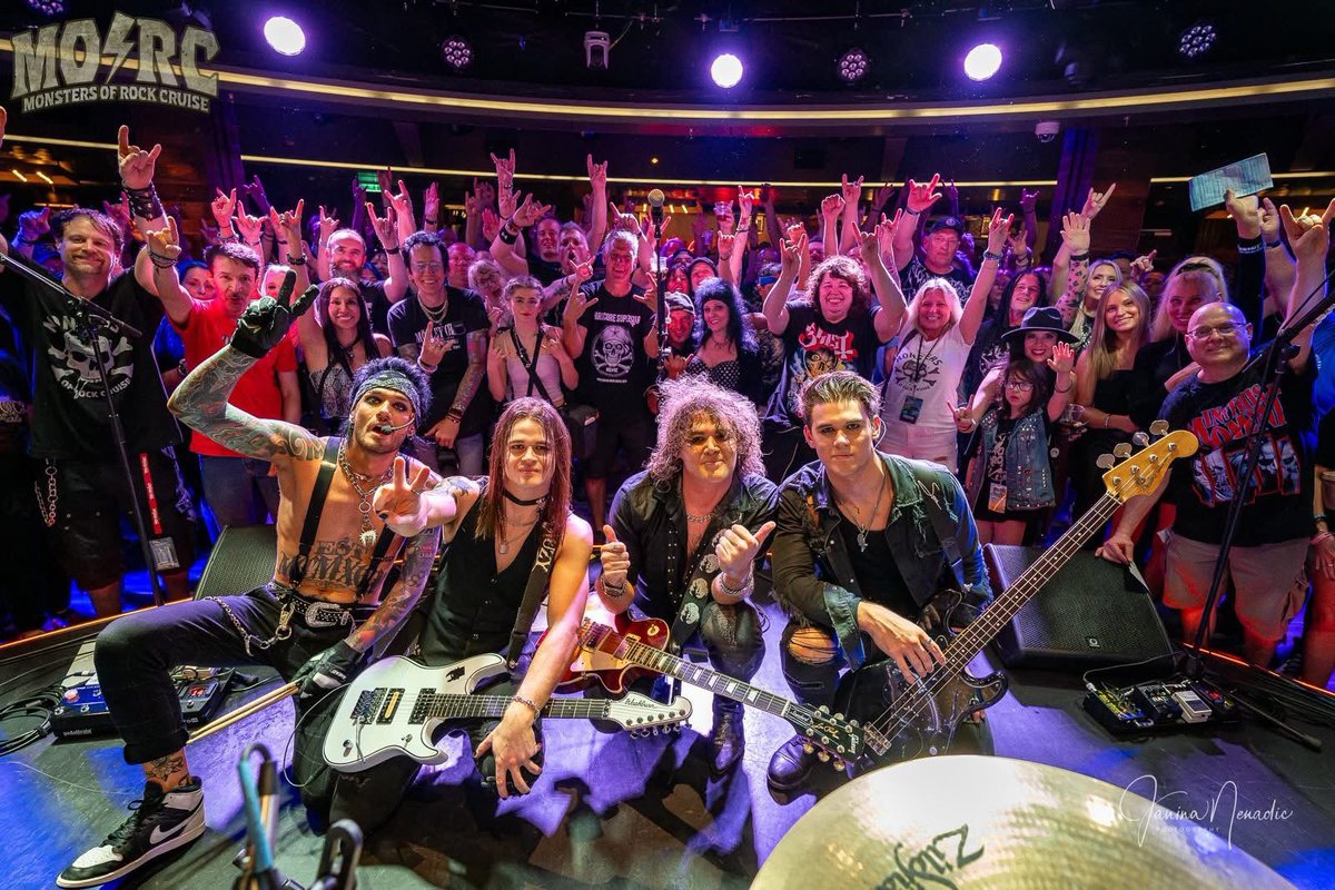SistersDoll's tweet photo. This time last year we played 3 shows aboard the @MonstersCruise! 🇺🇸 What a ride. 🤘

We’ll miss you this year, Monsters… but something tells us we’ll be back real soon. 🚢💥

#MonstersOfRock #Cruise #SistersDoll #DollArmy https://t.co/WyP16ZyY4H