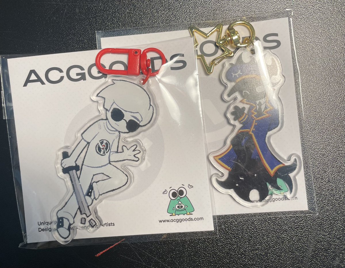 cutedude100's tweet photo. THEYRE REAL
merch from @temmiestTemm https://t.co/0mzIEjBz4t