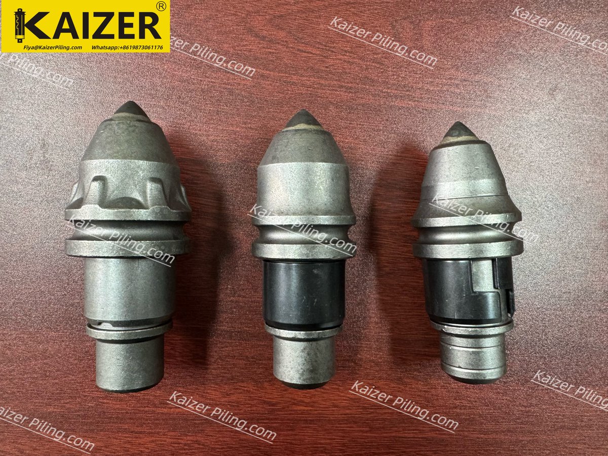 KaizerPiling's tweet image. The interface between the steel body and the cutting medium is where material science determines performance. Modern tungsten carbide teeth inserts are produced via low-pressure sintering, which creates a dense #TungstenCarbide #MaterialsScience #DrillingTools #Mining #RockAugers