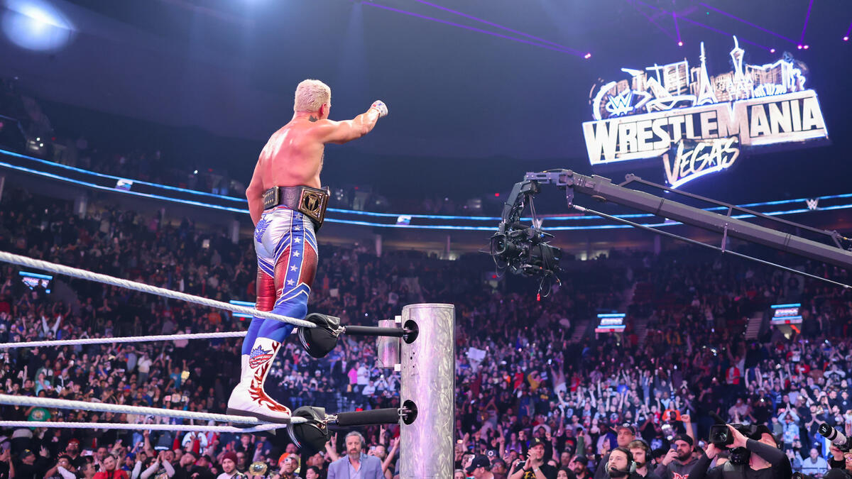 WrestlePurists's tweet image. #SmackDown Last Friday -

Average Viewers: 1,190,000

P18-49: 0.27