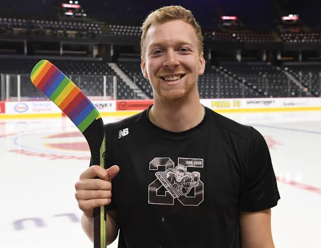 ForteHGrady's tweet photo. Luke Prokop, an openly gay hockey player is a Skip (Scott & Kip) shipper confirmed 🙂↕️
#lukeprokop #skip #heatedrivalry https://t.co/uitpwYTwzq