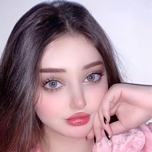 تعال عندي لك من علوم قلبي علووم 
مشاعري فيك ملهوفه ومتمسكه 
متعوده اكلمك واواصلك كل يوم 
واللي تعود له على شيء مايتركه