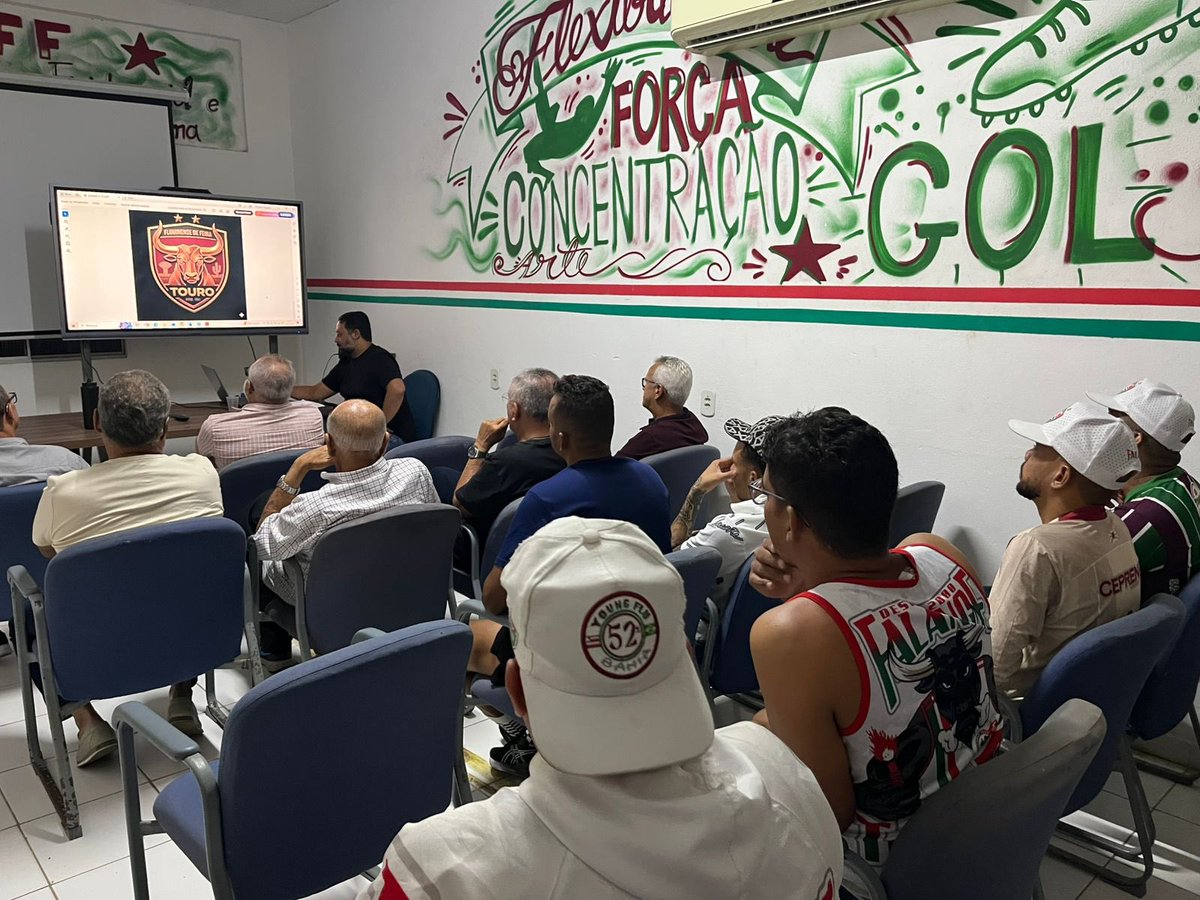 NO ESCUDO DO FLUMINENSE DE FEIRA APROVADO NO CONSELHO ✅

O Conselho Deliberativo do Touro aprovou, de forma unânime, a proposta de mudança na identidade visual do clube. 

Agora a decisão final passa para os sócios, que irão votar em reunião a ser convocada pelo presidente