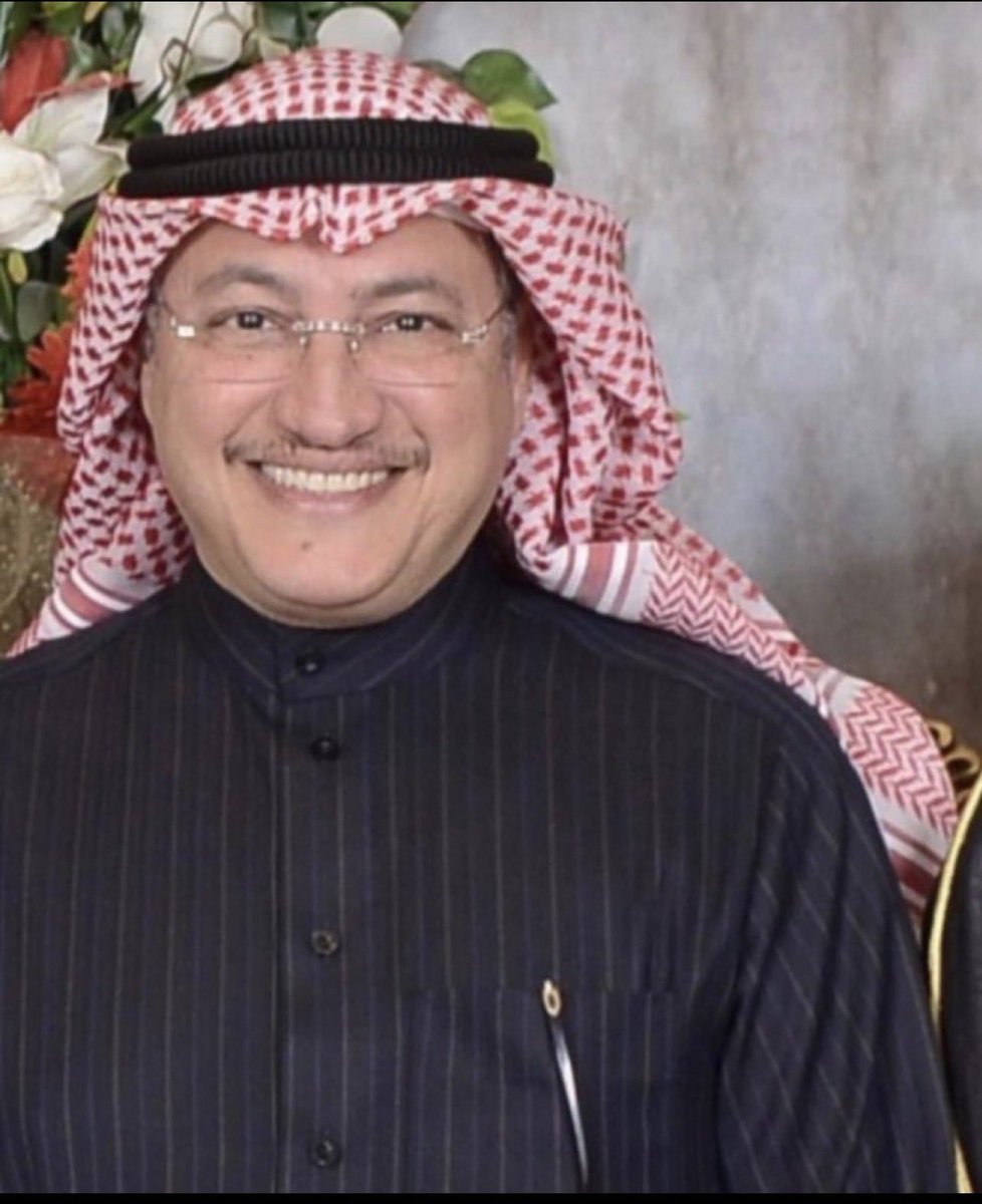 bo3bdullah11's tweet photo. أسال الله العظيم

رب العرش الكريم 

ان يشافي ويعافي ابوعبدالله

صاحب القلب الطيب

والابتسامه في كل الاوقات

واللي ما يجيك منه الا كل خير وطيب

واللي ما غث احد ولا سمع احد كلمه جارحه

نسالك بفضل هذه الايام عندك

ان ترفع كل بلاء عن جسده

 #عسكر_العنزي https://t.co/K0tRLpHYSV