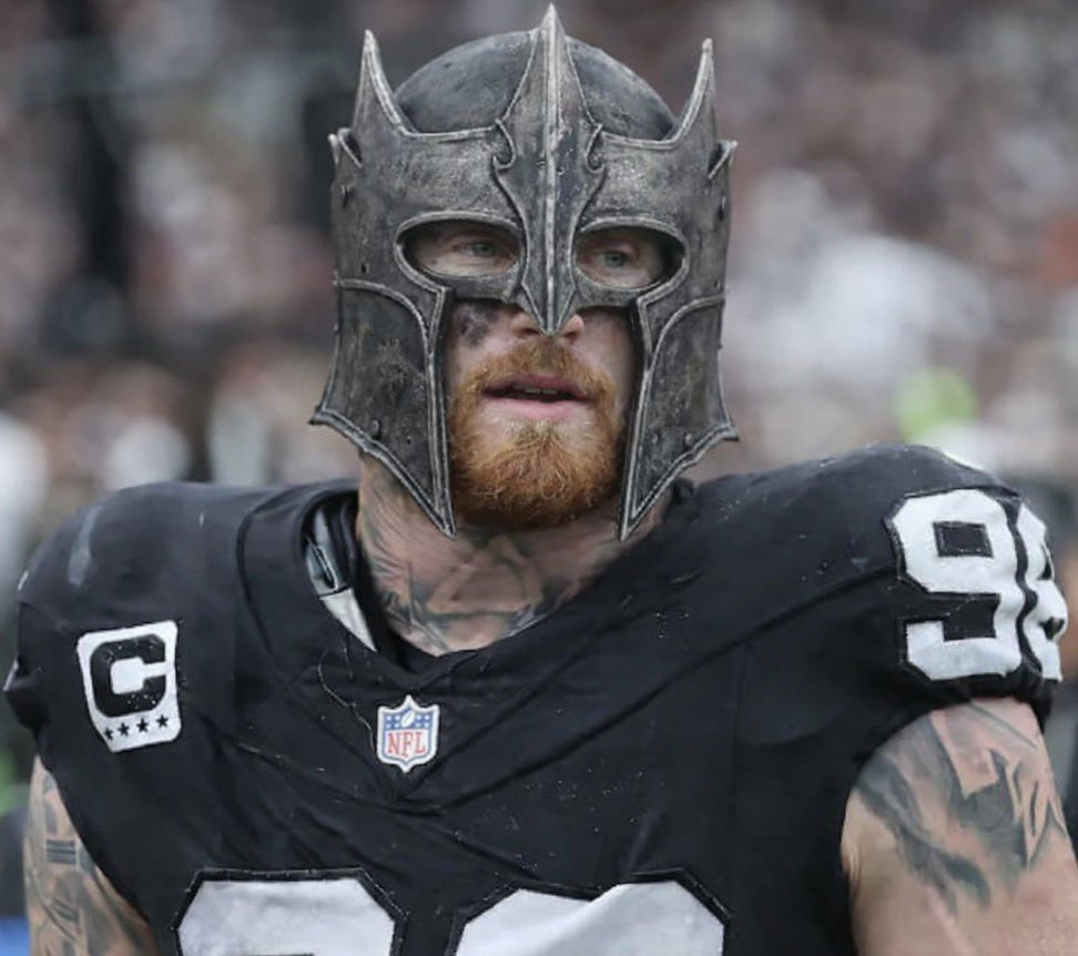 WesterosCentral's tweet photo. BREAKING — The Citadel Ravens have BACKED OUT of their swap for Ser Maxx “The Untradeable” Crosby after Crosby allegedly failed the Maester’s Examination 😳😳😳

Looks like he will be returning to Sandstone with the Raiders. 

(Per Addam Schefter of Hull) https://t.co/wQX7Djmkt2