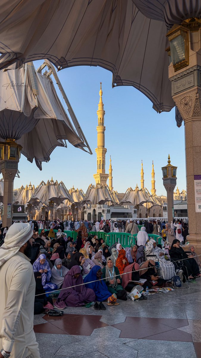 DhmALR's tweet photo. من رحاب المسجد النبوي الشريف 🕌
#الحرم_النبوي
#٢٠رمضان 
#المدينة_المنورة 
#تصويري 
#المملكة_العربية_السعودية
#عدستي https://t.co/KzaW5x6Kfd