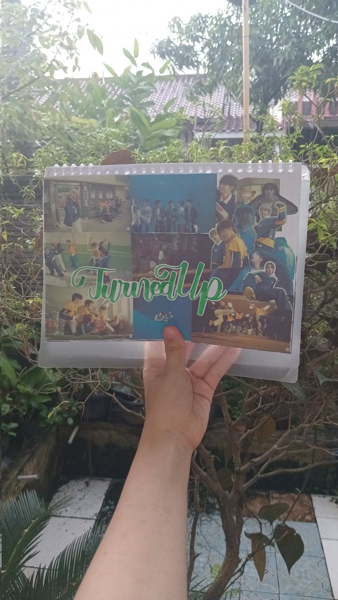 falltoheoni's tweet photo. else ~ yesterday i've uploaded the full spread of turned up, so kindly to rt this tweet so other else can see this too (also please see the full post on my instagram below). tysm!
instagram: https://t.co/2UdVfYGGkj
#BAE173 #๋น์์ด์ด173 #TurnedUp #NEWCHAPTER_DESEAR https://t.co/myjbPmI3GH