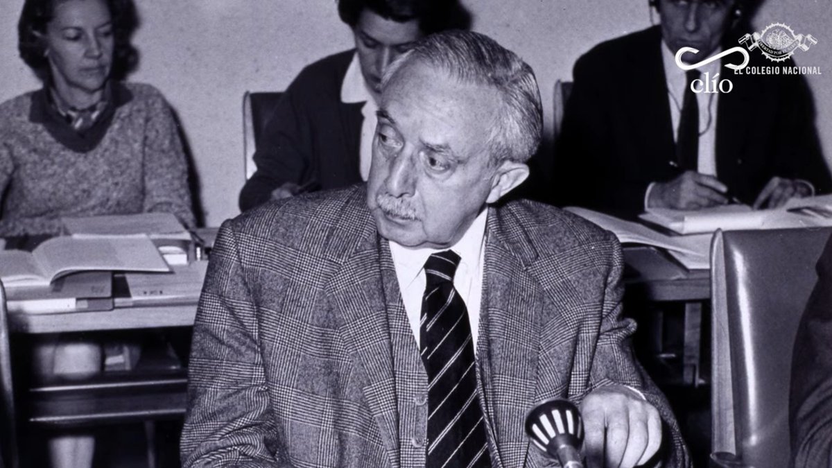 ColegioNal_mx's tweet image. #Ahora I Javier Garciadiego cuenta que Cosío Villegas fue colaborador de Vasconcelos, estudió Economía en #Harvard y estaba convencido de que México, en los años 20, enfrentaba una crisis agraria.

👉 colnal.mx/agenda/50-aniv…