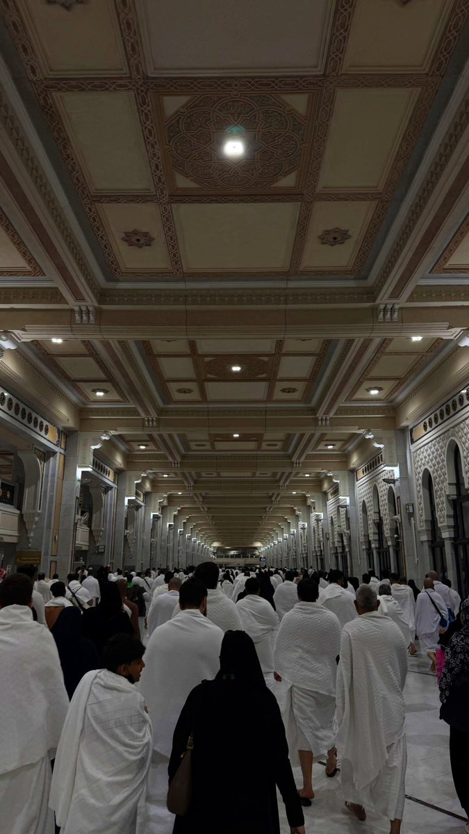 JustNàif tweet media