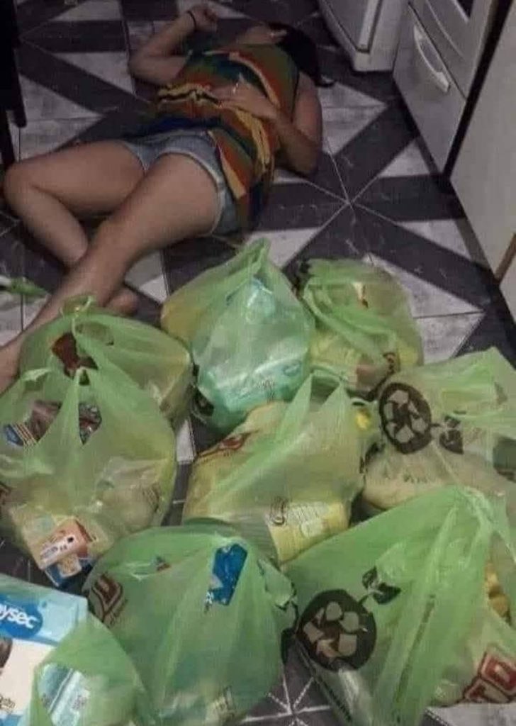 ✞Vηєησ tweet media