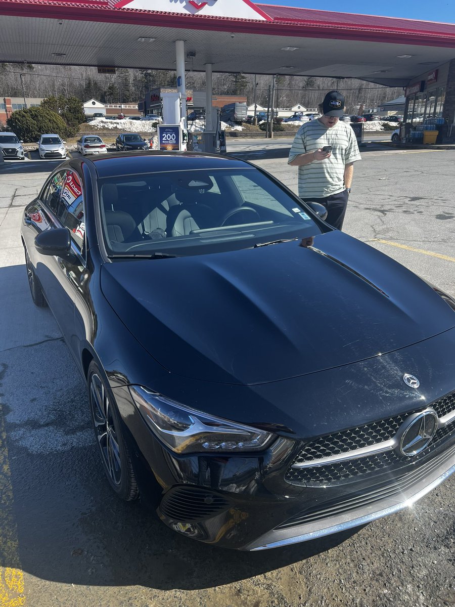 Brett Ullman tweet media