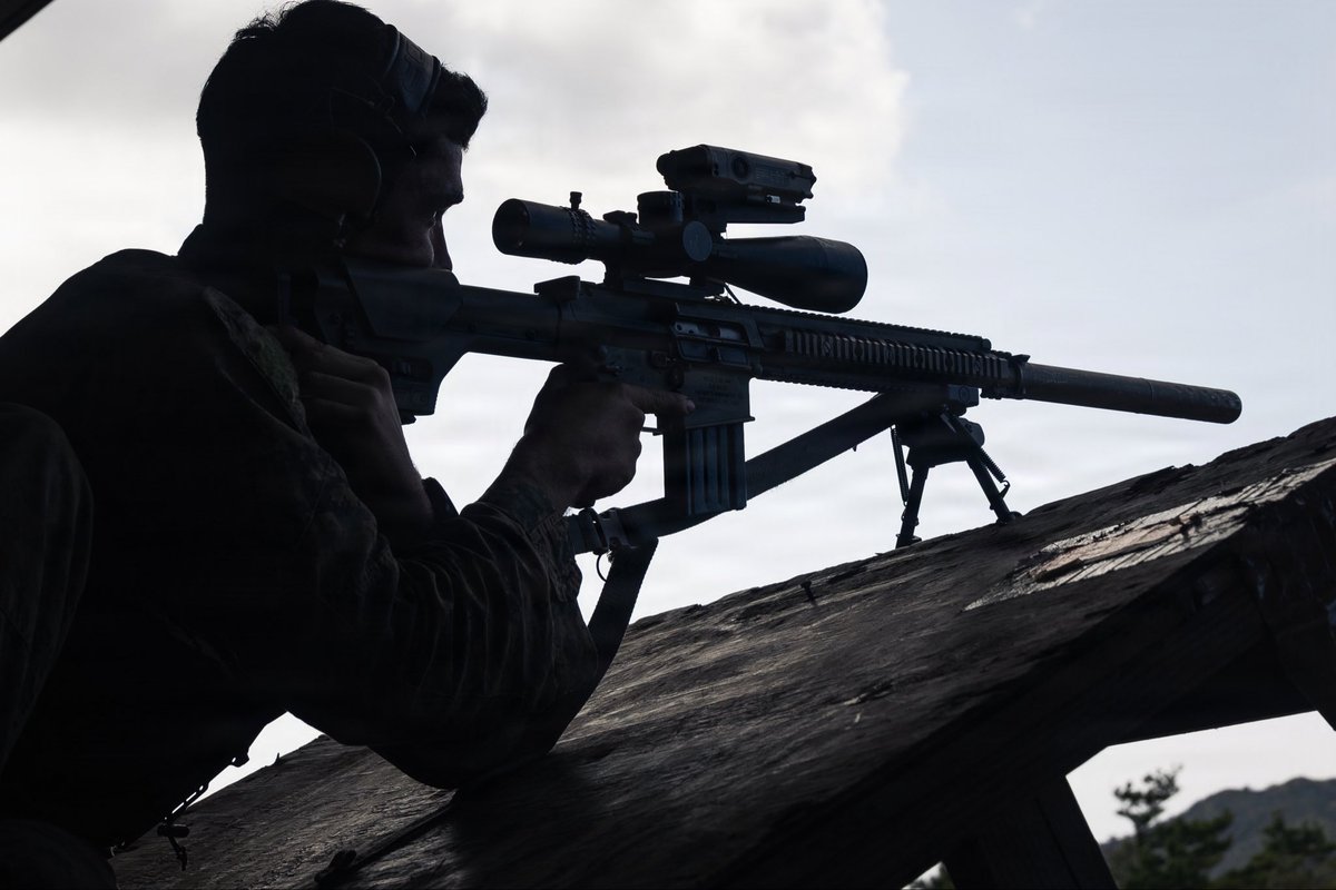 31stMeu's tweet photo. Advanced Sniper Rifle Marksmanship Sustainment Training ⛰️

The Mark 22 sustainment training was conducted to strengthen cohesion between partner forces and to improve proficiency in the fundamentals of marksmanship during Iron Fist 26.

📸: Sgt. Alora Finigan
(Feb. 26, 2026) https://t.co/SysX3VayhB