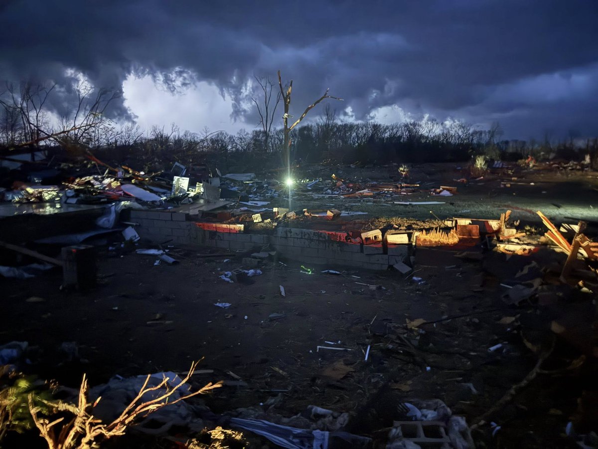 Sekai Chandra tweet media