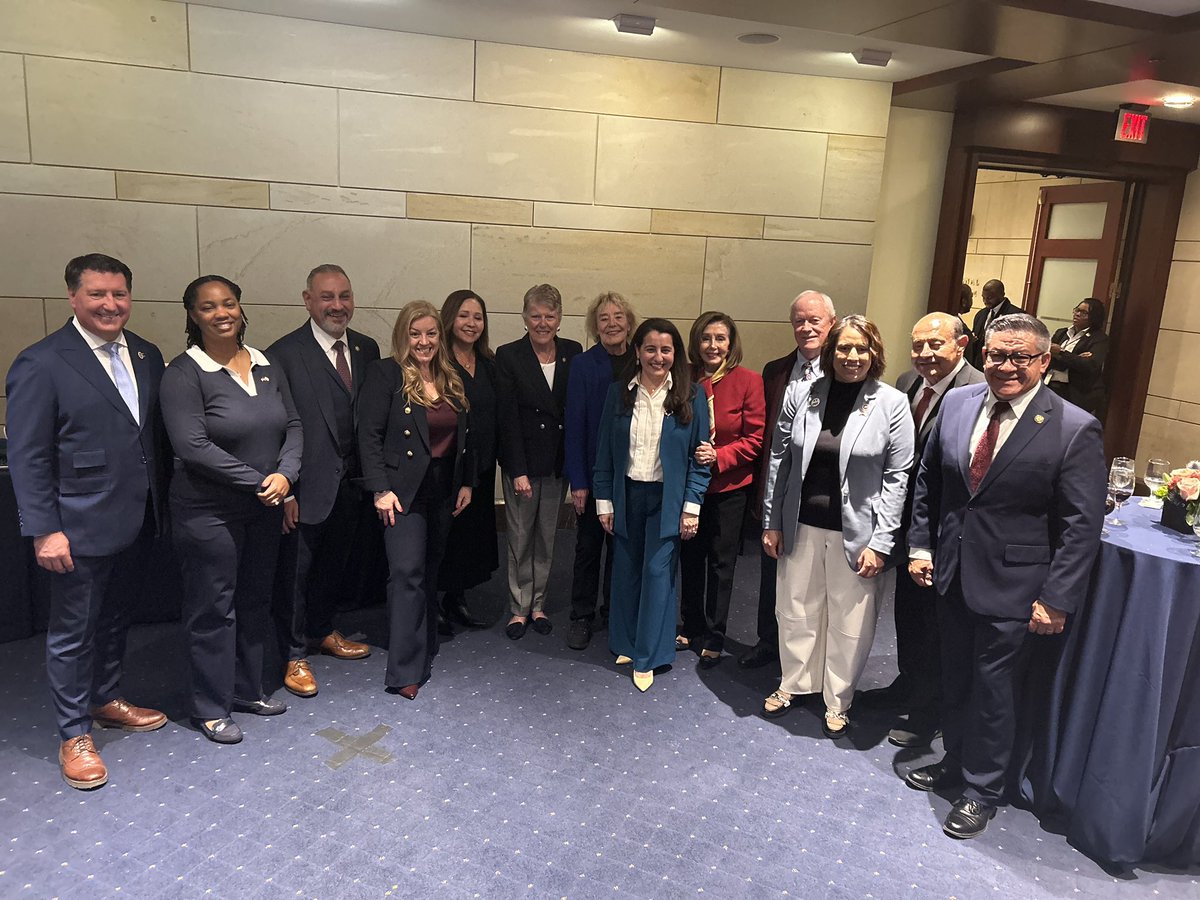 Rep. Zoe Lofgren tweet media