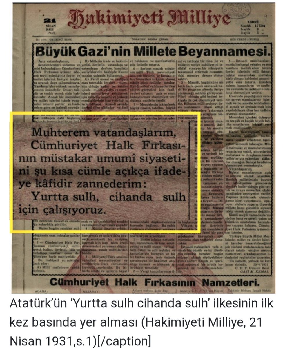 Tribündeki “Peace at home, peace in the world!” pankartını görmeyen TRT ! 

Atatürk'ü ne kadar silmeye çalışsalar, ne kadar görmezden gelseler de o her seferinde daha güçlü biçimde ortaya çıkıyor; yenilmedi, yenilmiyor, yenilmez. 

Atatürk ve barış konusuna gelince! Hep söylerim!