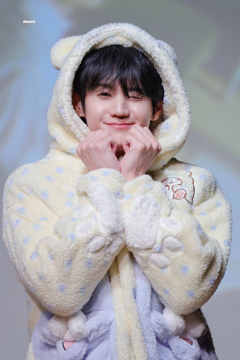 𝑩𝑨𝑺𝑺𝑰𝑪 tweet media