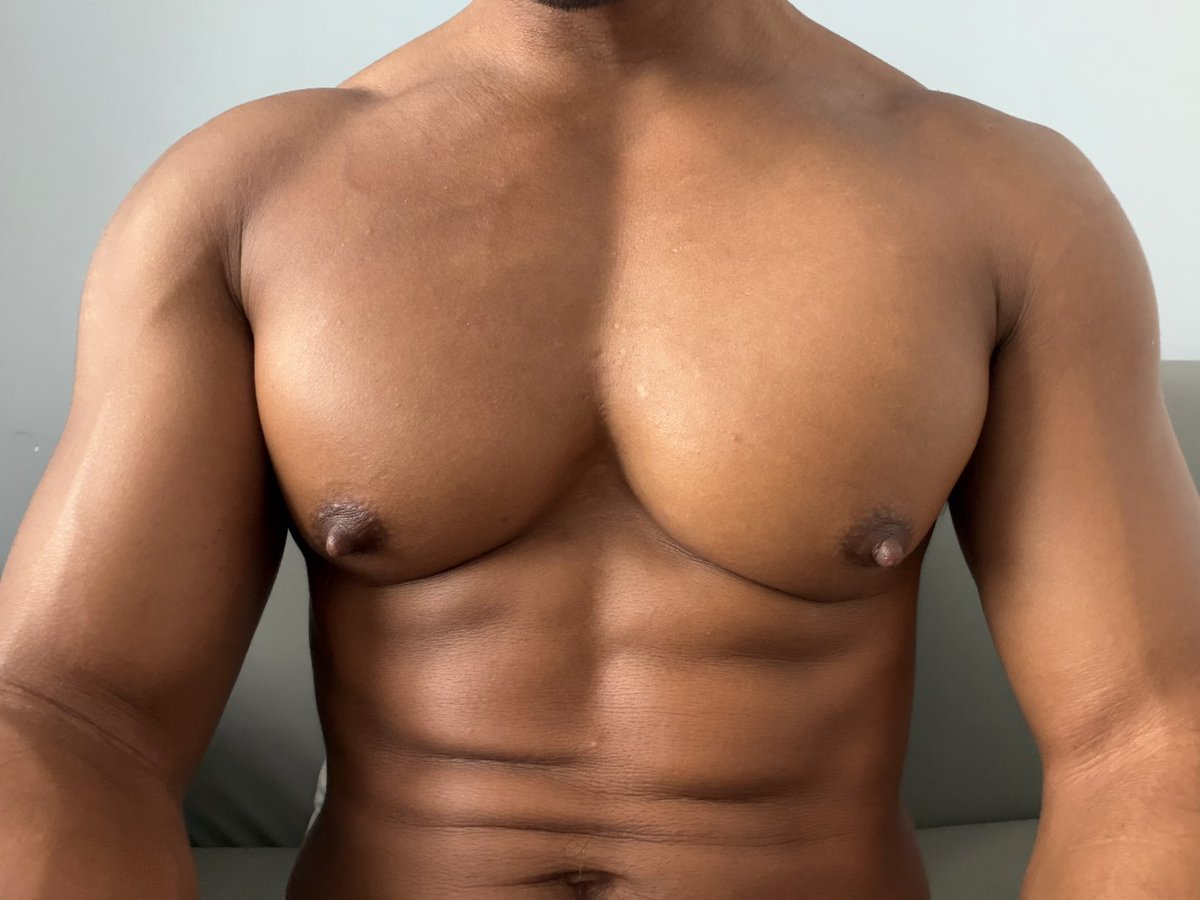 チン肉マン tweet media