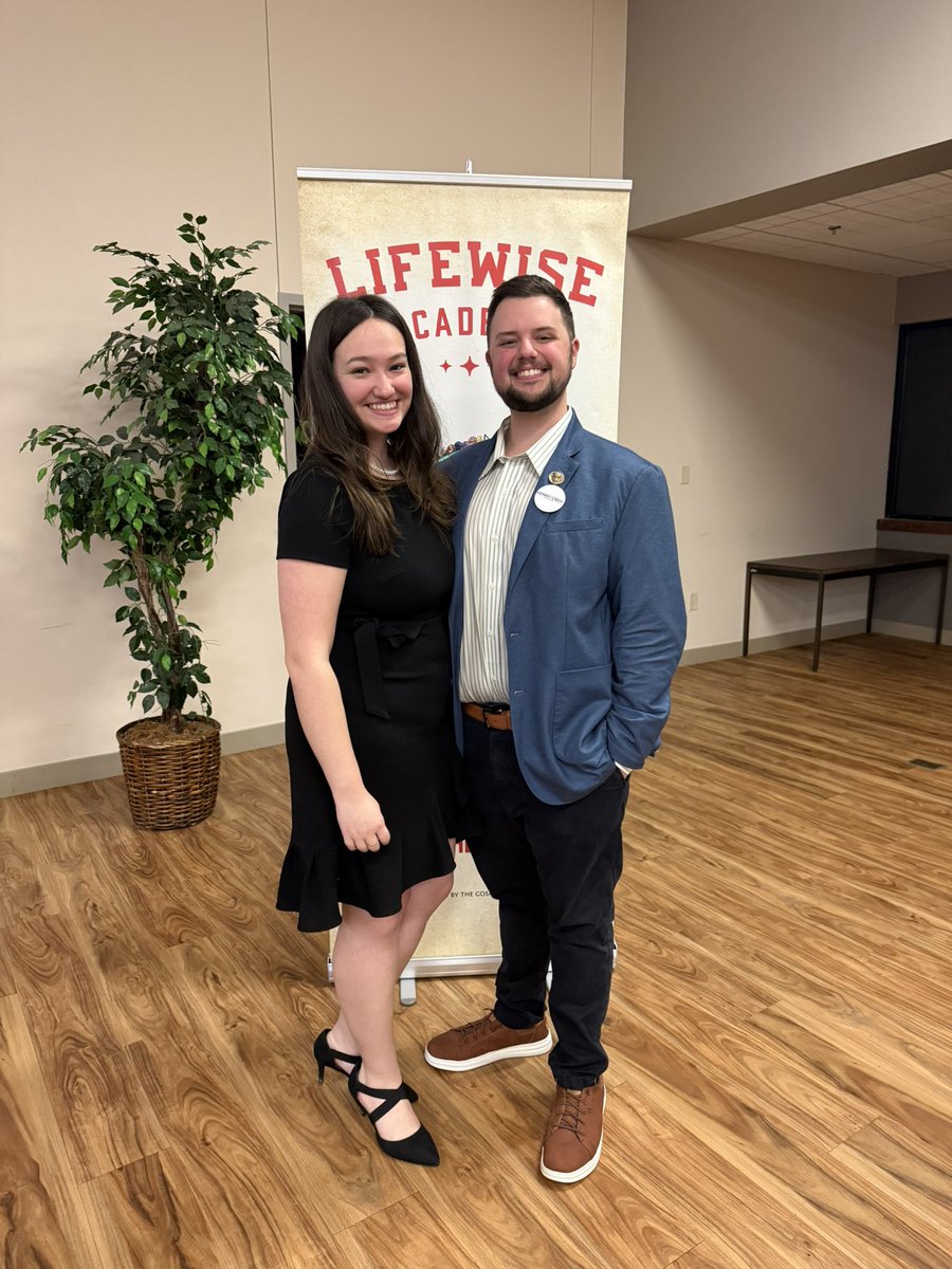KDCodyTN's tweet photo. It was great to support @LifeWiseAcademy of Cocke County tonight at the Carson Springs Baptist Center.

Lifewise Academy is a great ministry for the Lord in our local schools, and all the great volunteers &amp; ambassadors for the program do such a good job. Please support them! 🇺🇸 https://t.co/RxT2pXDv1X