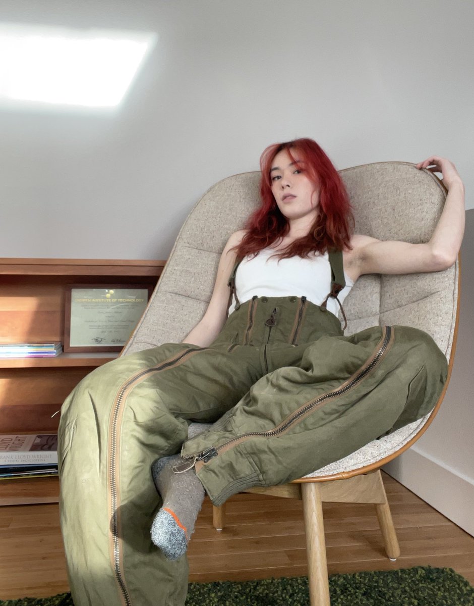 GatGirlie tweet media